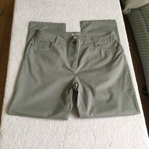 CHICOS Olive Green Pants Stretch - Sz Chico's 2 Short
